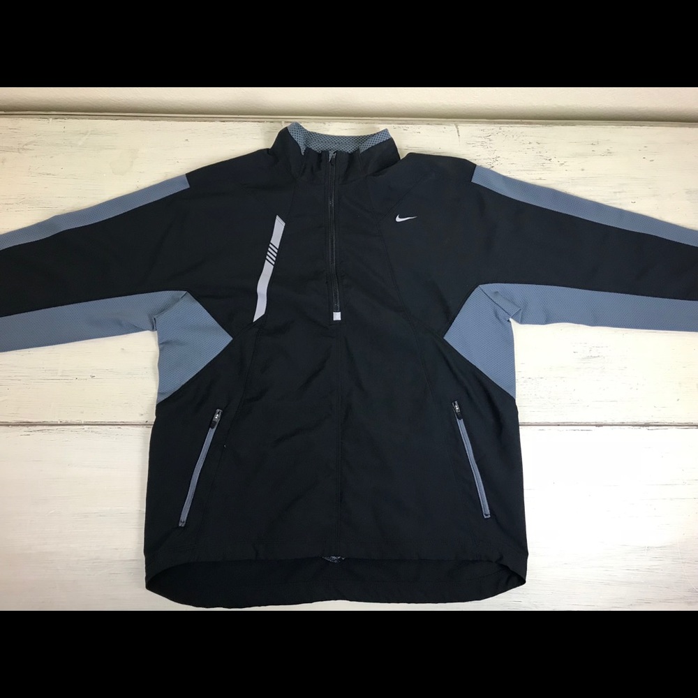 Nike Mens running windbreaker